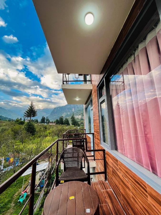 Apple Flower With Balcony And Mountain View Manali  Ngoại thất bức ảnh